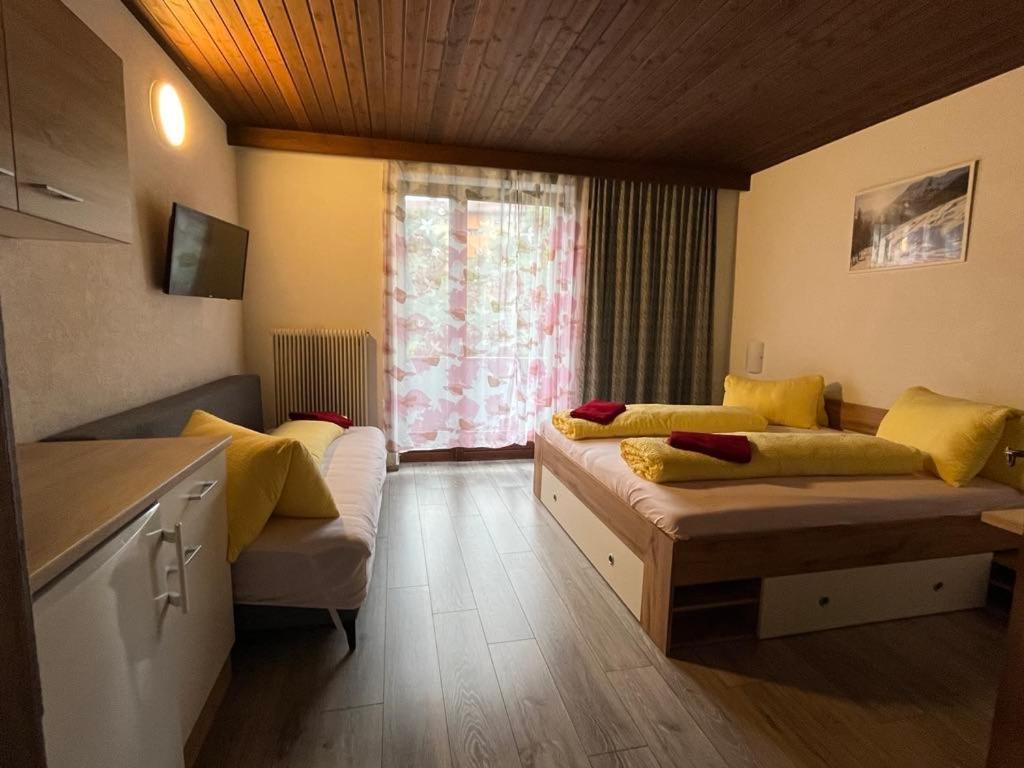 Pension Steiner, 6143 Matrei Am Brenner!!Check-In Between 15 - 21 O'Clock!! No Breakfast Muhlbachl Kültér fotó